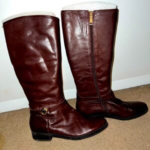 Beautiful cherry brown riding boots!!